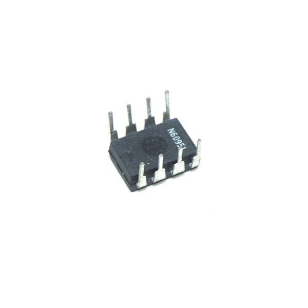 LT1001CN8